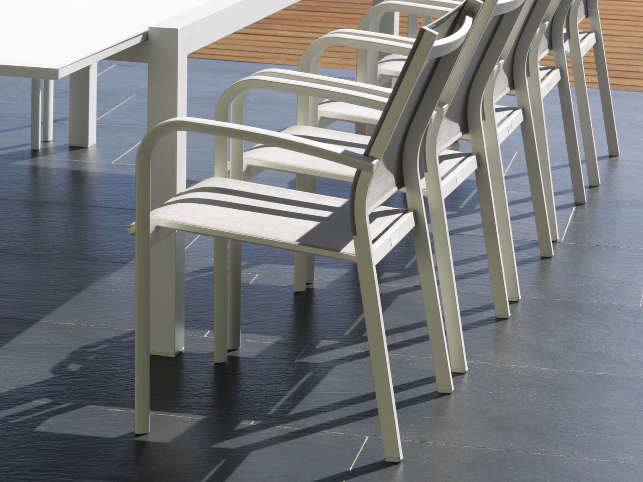 Jati & Kebon Coral 8 Seat Garden Dining Set - Mat White Aluminium Frame With Grey Top