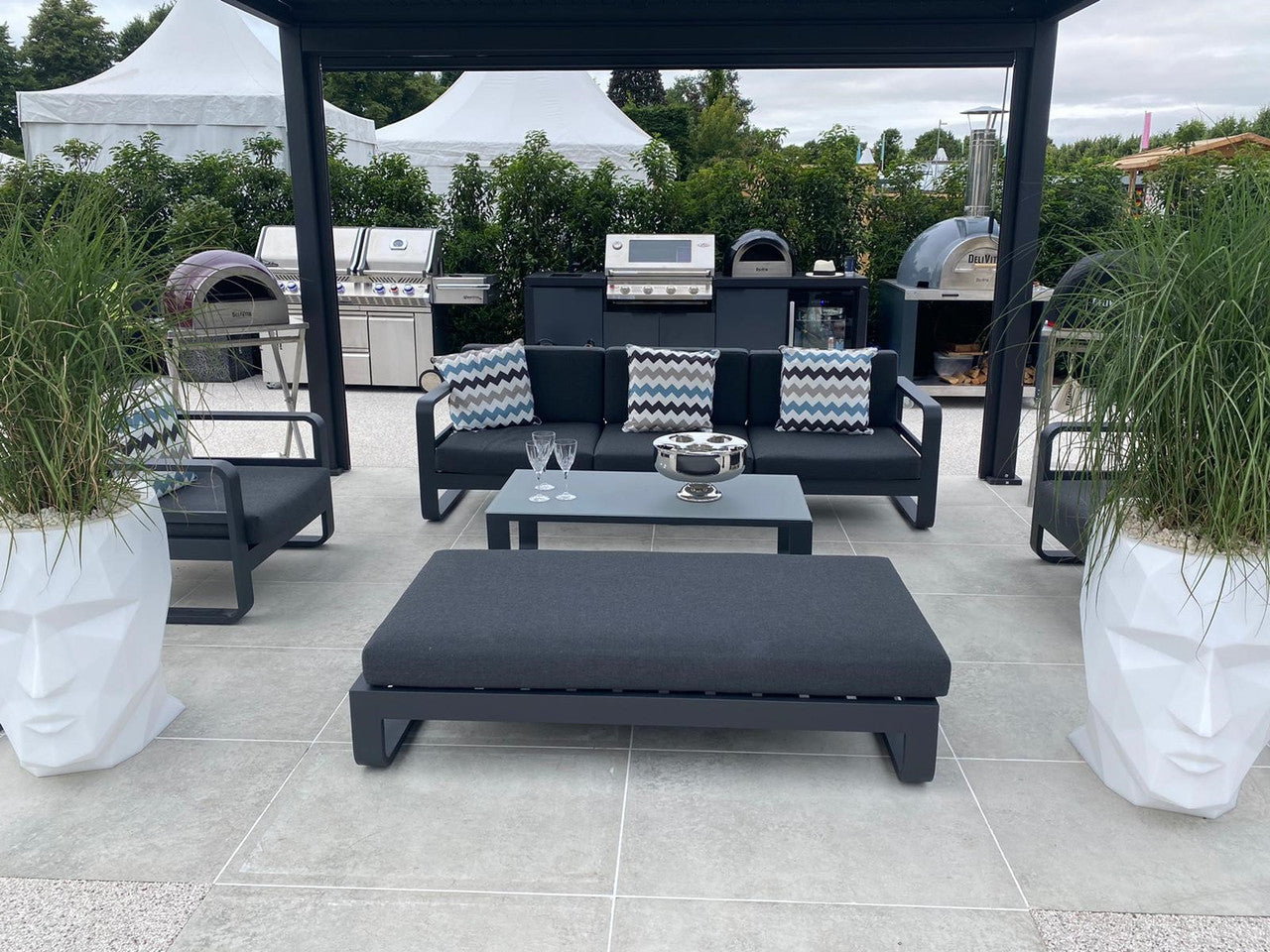 Jati & Kebon Aluminium Garden Coral Ottoman | Charcoal Sunbrella Cushions